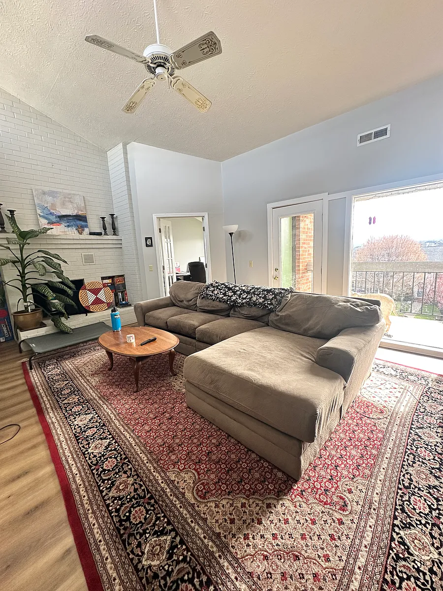 Building Photo - 1034 Blue Ridge Dr #11