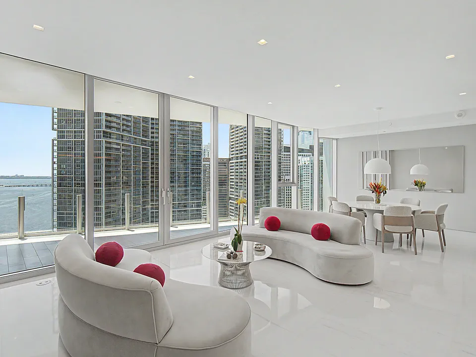 300 Biscayne Boulevard Way #3306