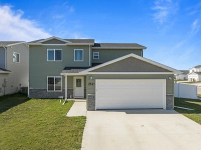 2541 Ivory St, Minot, ND, 58703