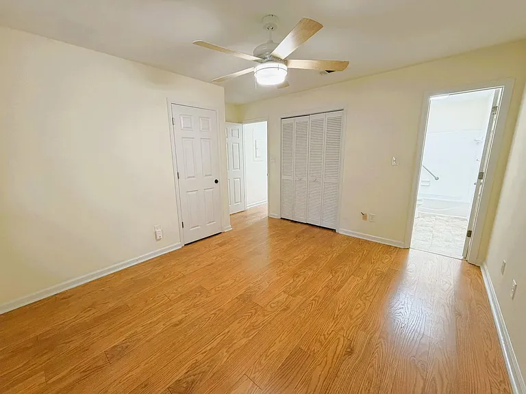 136 Belmont Rd — Photo 27