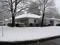 2nd image of 1401 Cambridge Dr