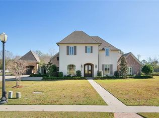 106 Grand Lakes Dr, Thibodaux, LA 70301