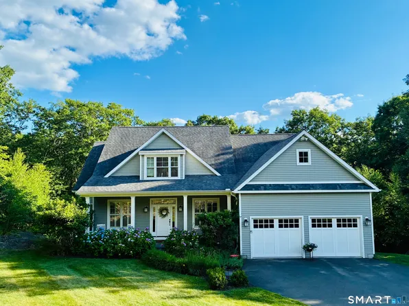 4 Red Fox Court, New Fairfield, CT 06812