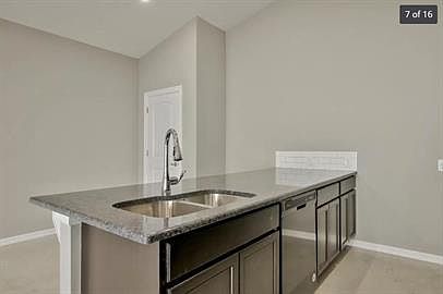 5th image of 4863 N Hillside Ct