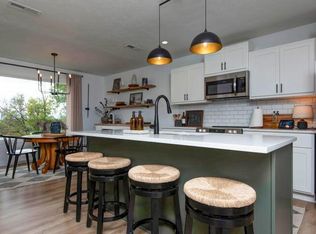 404 N Cheyenne Valley Rd, Nixa, MO 65714