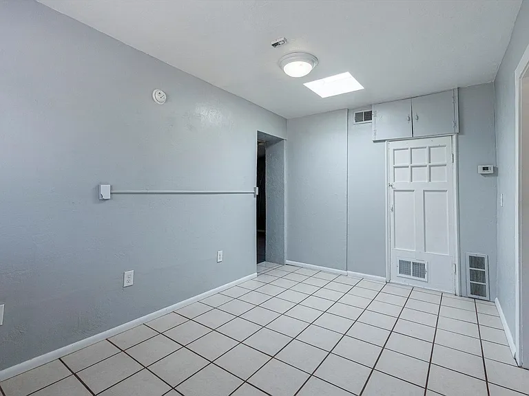 4119 E Fort Lowell Rd #8 — Photo 18