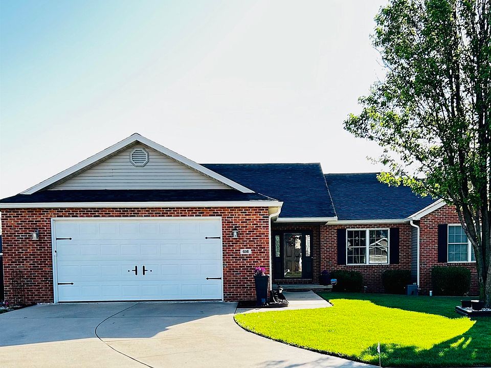 1st image of 616 Garden Ct
