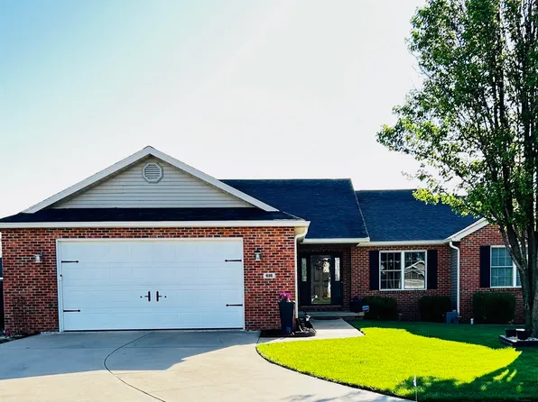 616 Garden Ct, Chatham, IL 62629