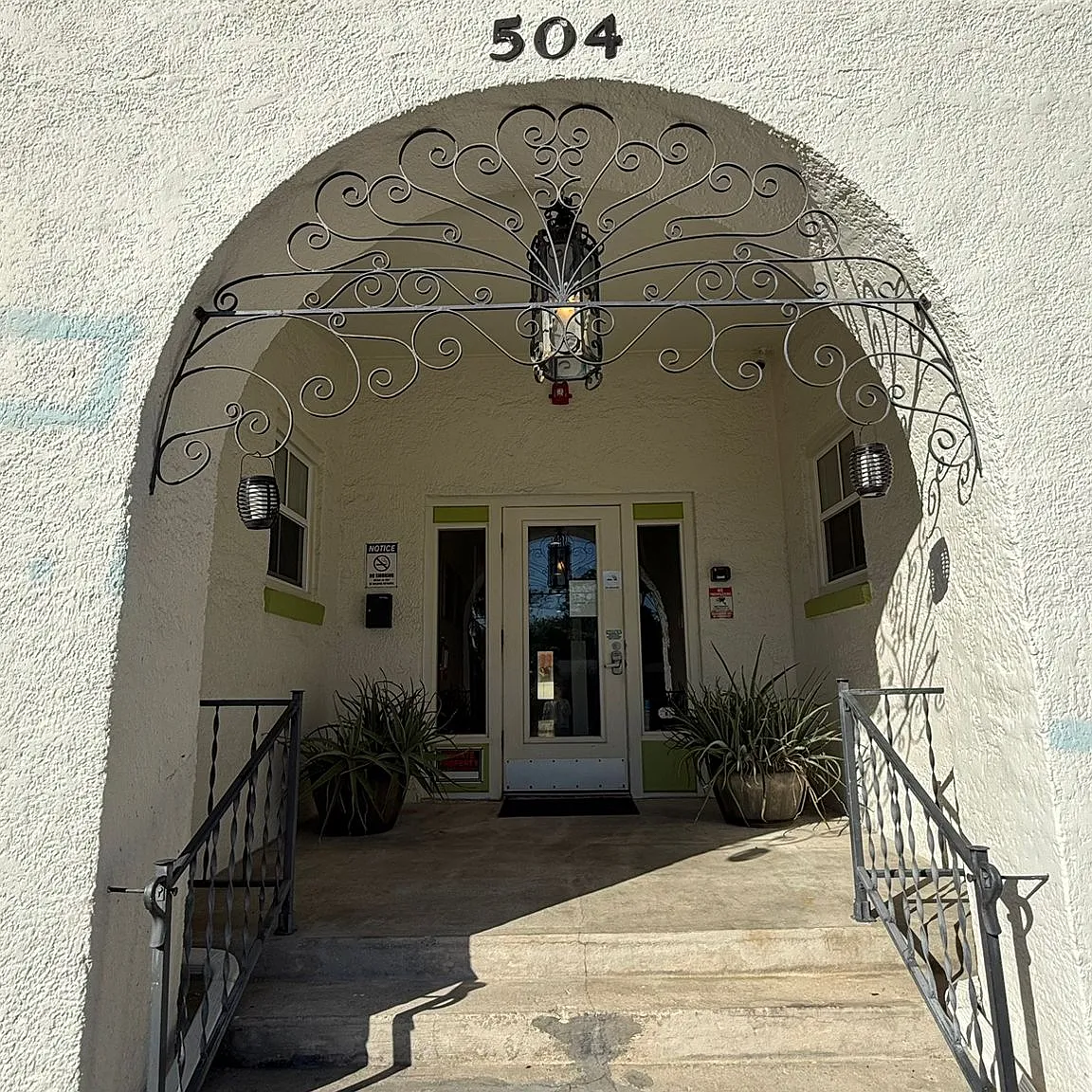 1 bed, 650 sqft, $1,550 — Photo 2