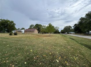 Virginia Ave, Adrian, MO 64720