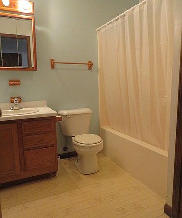 5th image of 202 W Hayden St