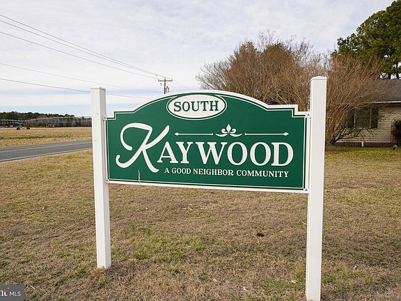 4th image of 703 S Kaywood Dr