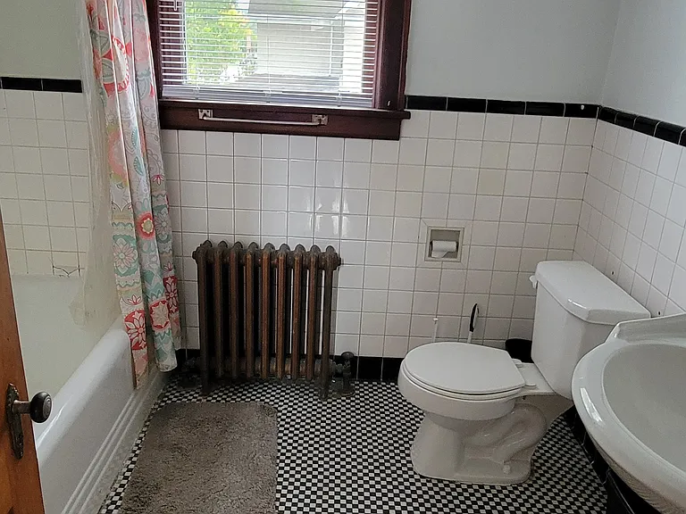 302 E Prospect St — Photo 20