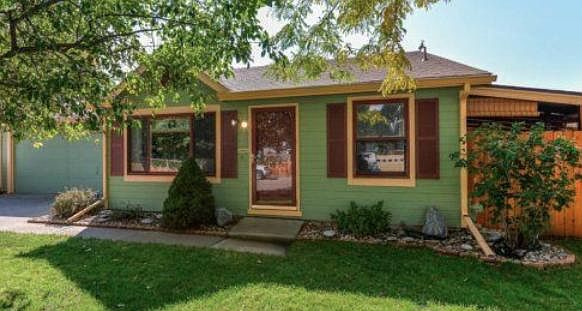 Low maintenance front lawn