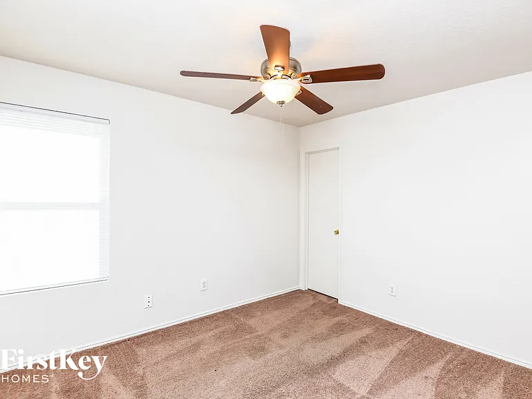 6624 Meadow Way Ln — Photo 12