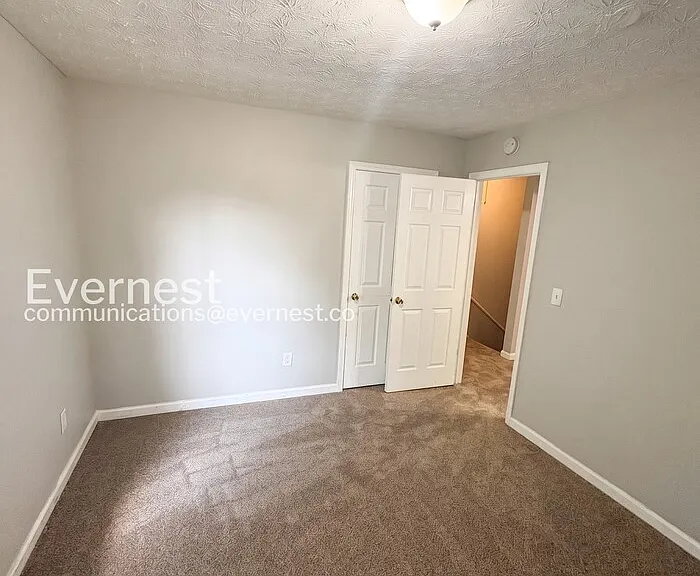 7035 Setters Way — Photo 14