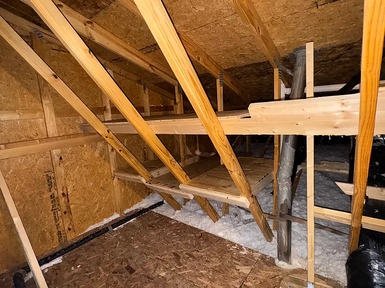 43 Aspen Rd — Photo 52