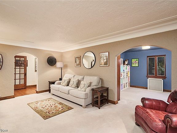 4th image of 477 Palisades Dr