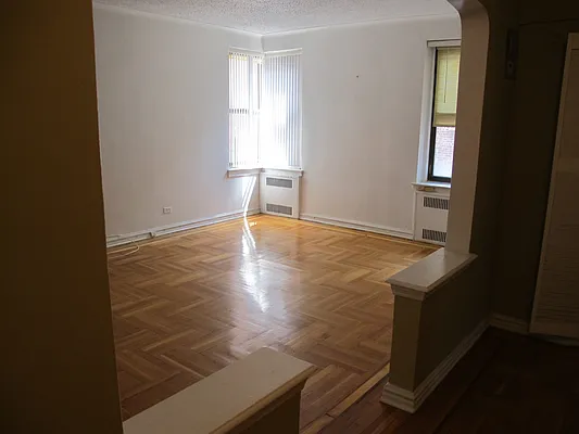 Rented by SUN WOOD REAL ESTATE | media 22