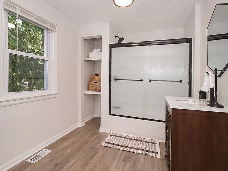7329 Ward Rd — Photo 31