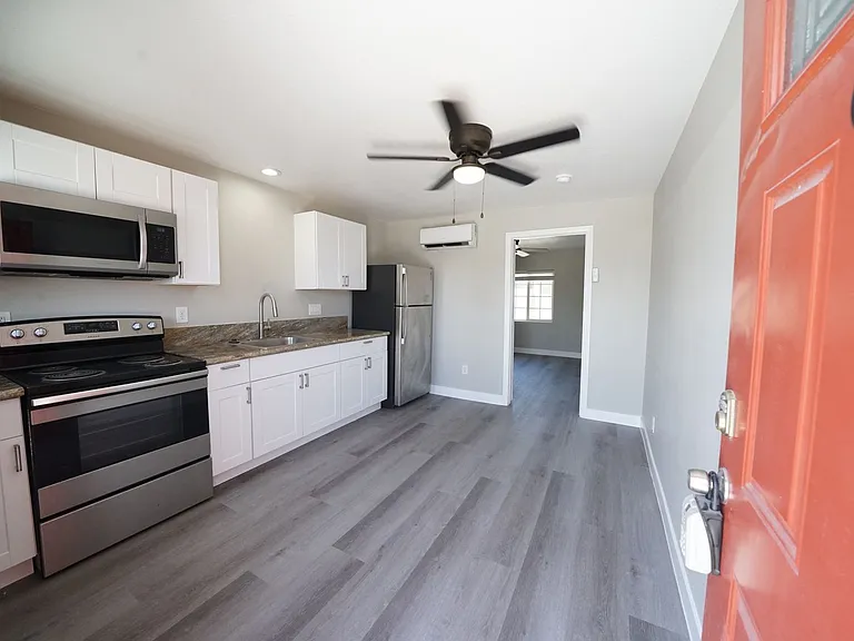 118 S Mojave Rd #162-01-005 — Photo 12
