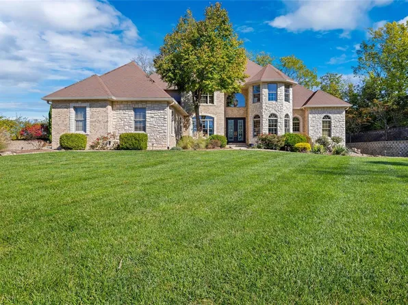 1600 Timber Rdg, Columbia, IL 62236