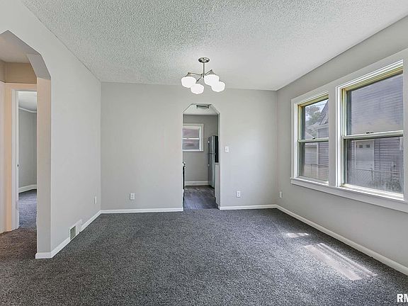 4th image of 2164 6th Street Ct