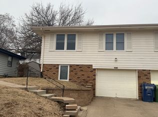 2804 Sandra St, Bellevue, NE 68147