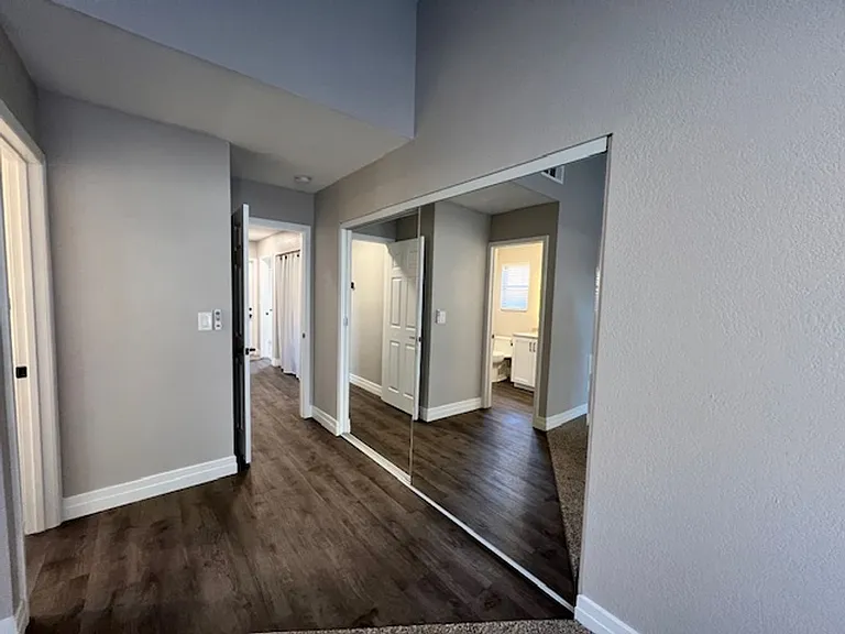 2526 Wolverton Ave — Photo 22