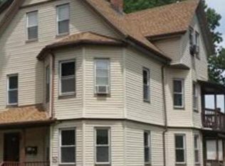 20 Auburn St, Brockton, MA 02302