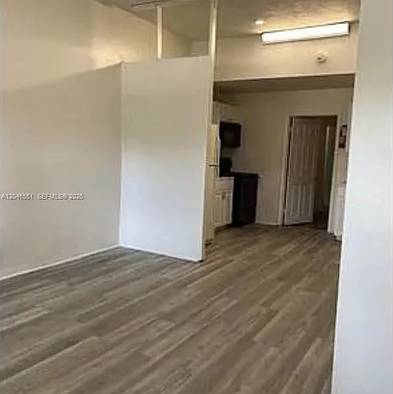 2205 Roosevelt St #2 — Photo 2