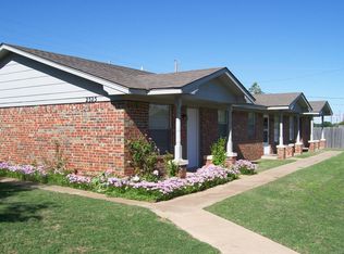 2325 W Country Club Rd APT B, Chickasha, OK 73018
