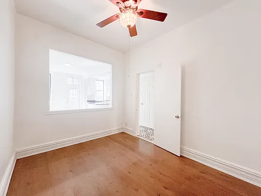 Rented by Compass | media 21