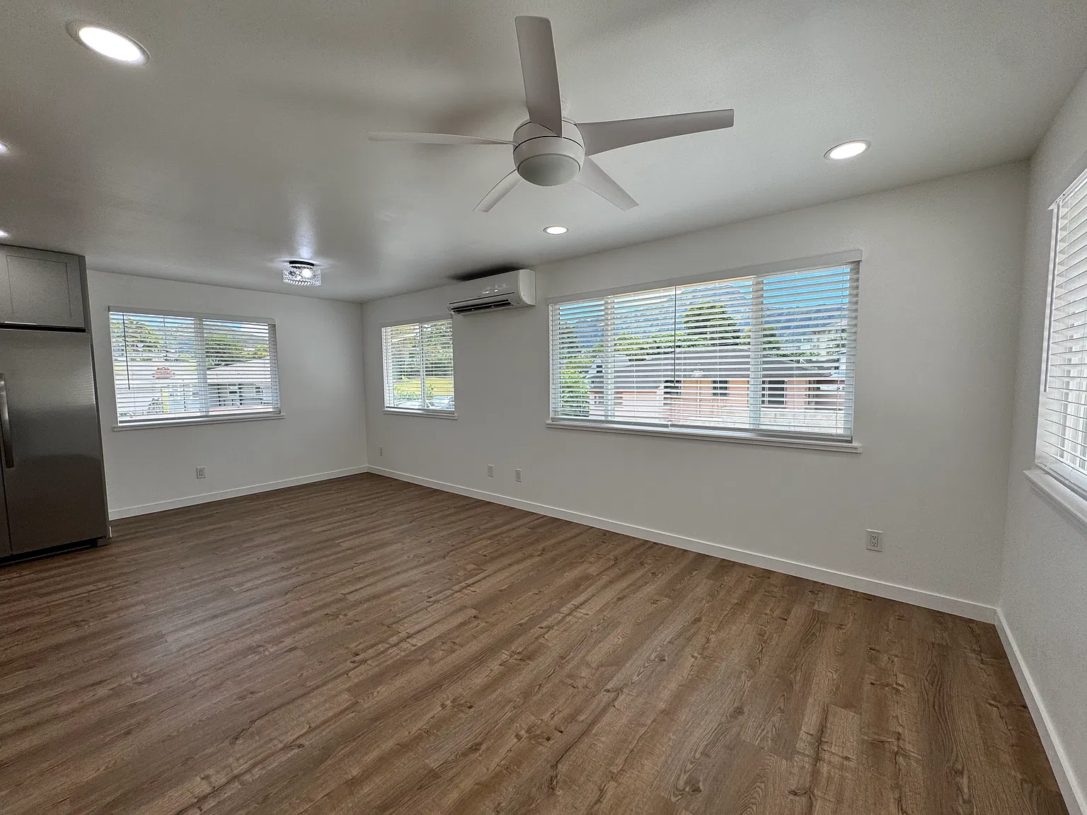 2 bed, 800 sqft, $3,200 — Photo 4