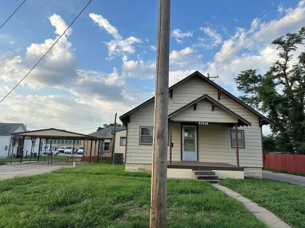 2107 17th St, Great Bend, KS 67530