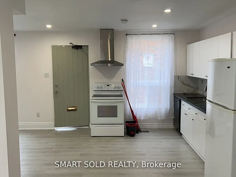 42A Amelia St — Photo 3