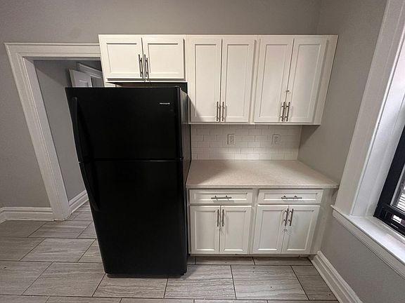 2nd image of 147 Halsted St APT 203