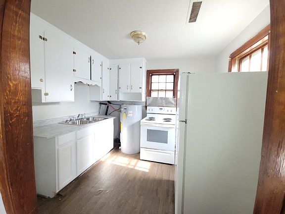 5th image of 405 E Beech St #B