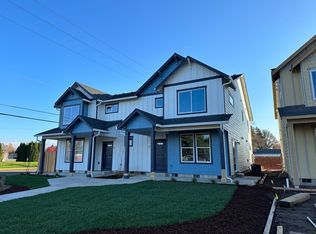 12 Sand Ridge Ct, Lebanon, OR 97355