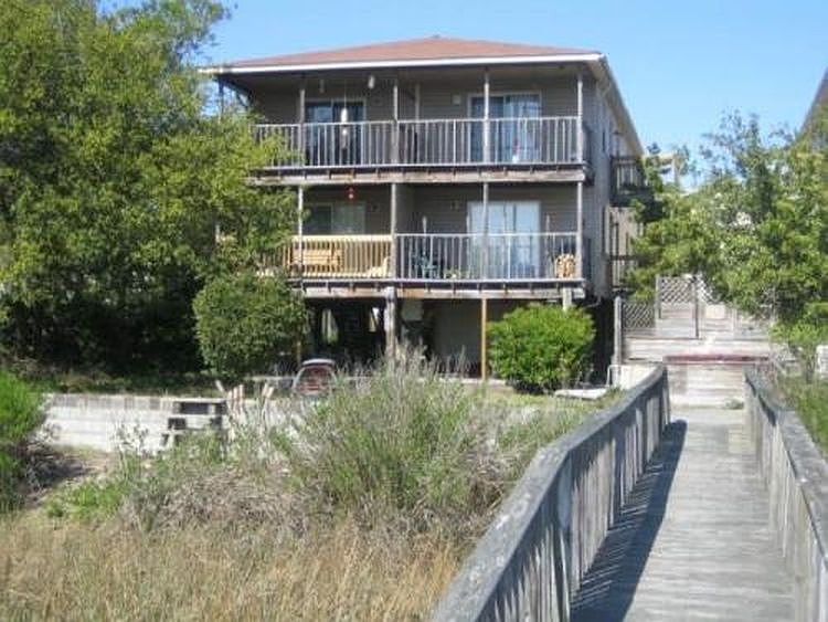 1st image of 589 W Ocean View Ave APT 1