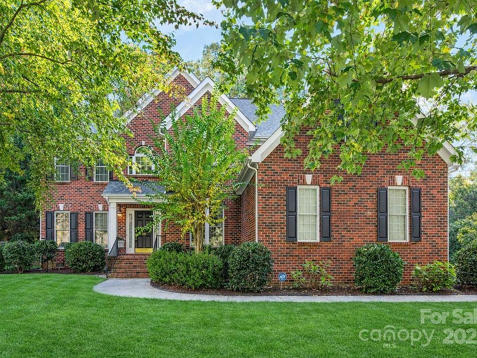 1st image of 155 Huntfield Way