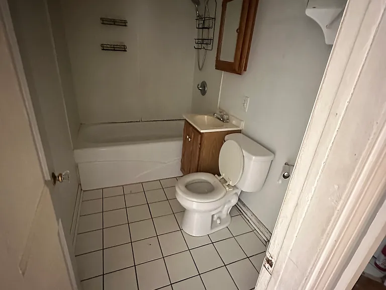 1309 Springland Ave — Photo 4