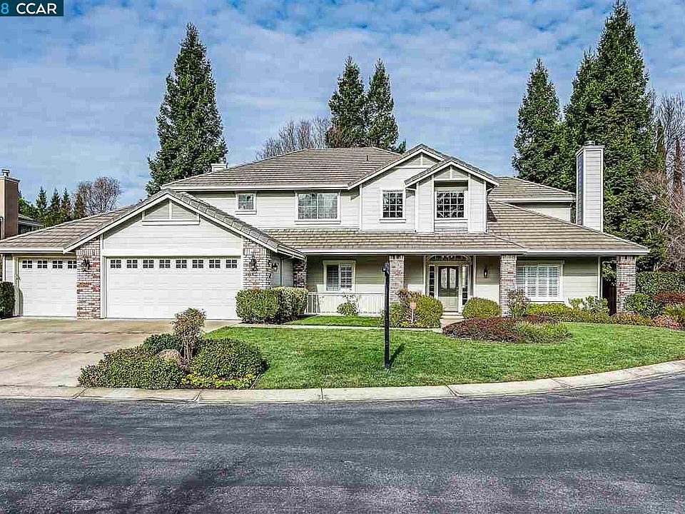 2nd image of 207 Kaitlyn Ln