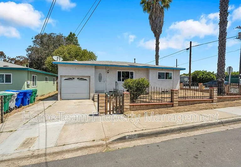 4366 Hilltop Dr — Photo 3