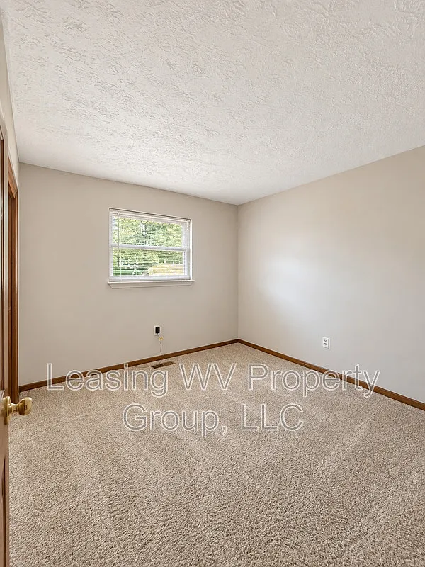4 bed, 3.0 bath, 1500 sqft, $1,750 — Photo 4