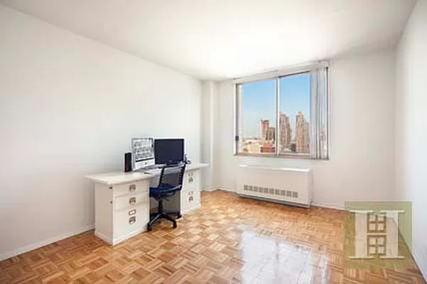 Rented by Halstead Real Estate | media 10
