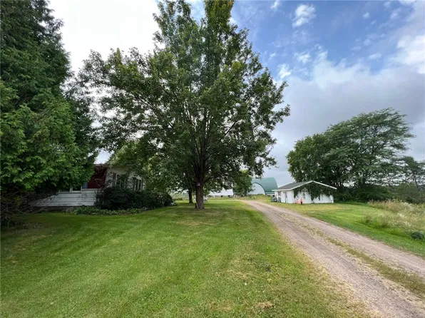W14299 State Highway 64, Lublin, WI 54447