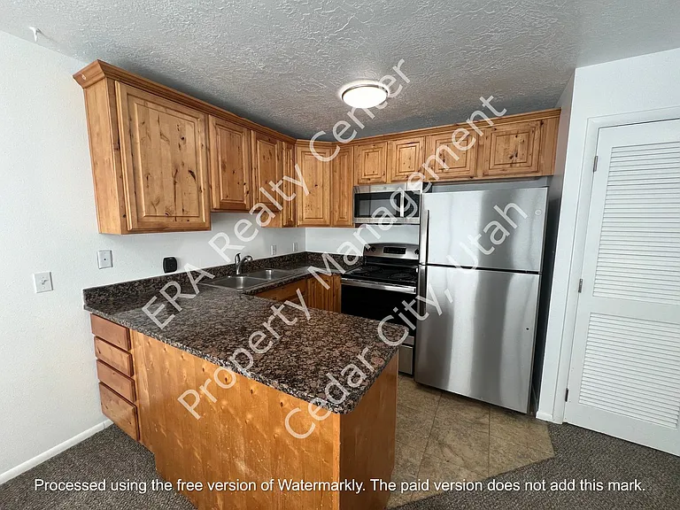 576 W 1045 N #A9 — Photo 4