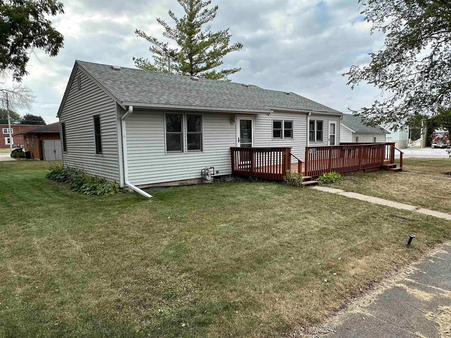 203 5th St, Parkersburg, IA 50665 MLS 20233988 Zillow