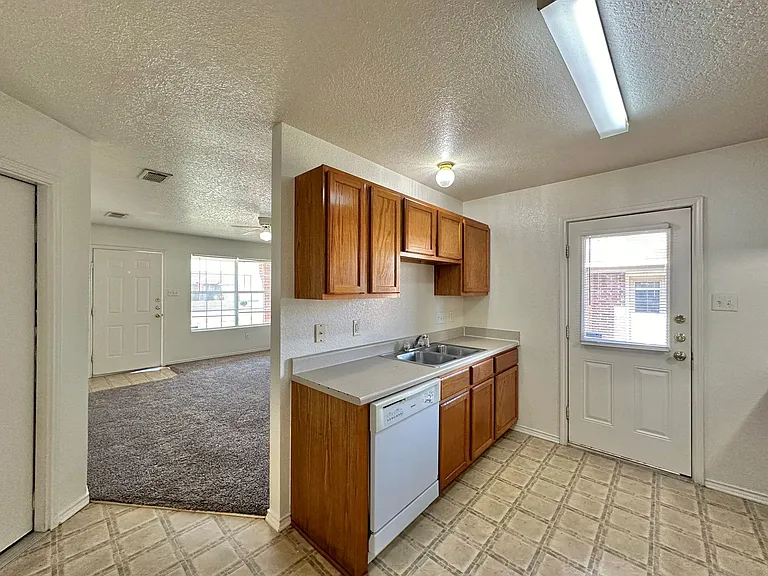 5302 Lauren Lea Dr — Photo 7